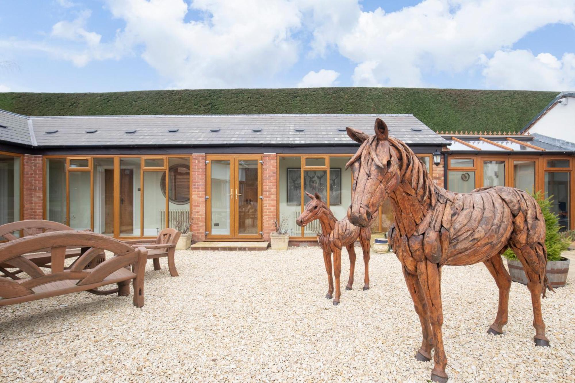Shurdington Stable Lodge - Boutique Bed & Breakfast المظهر الخارجي الصورة