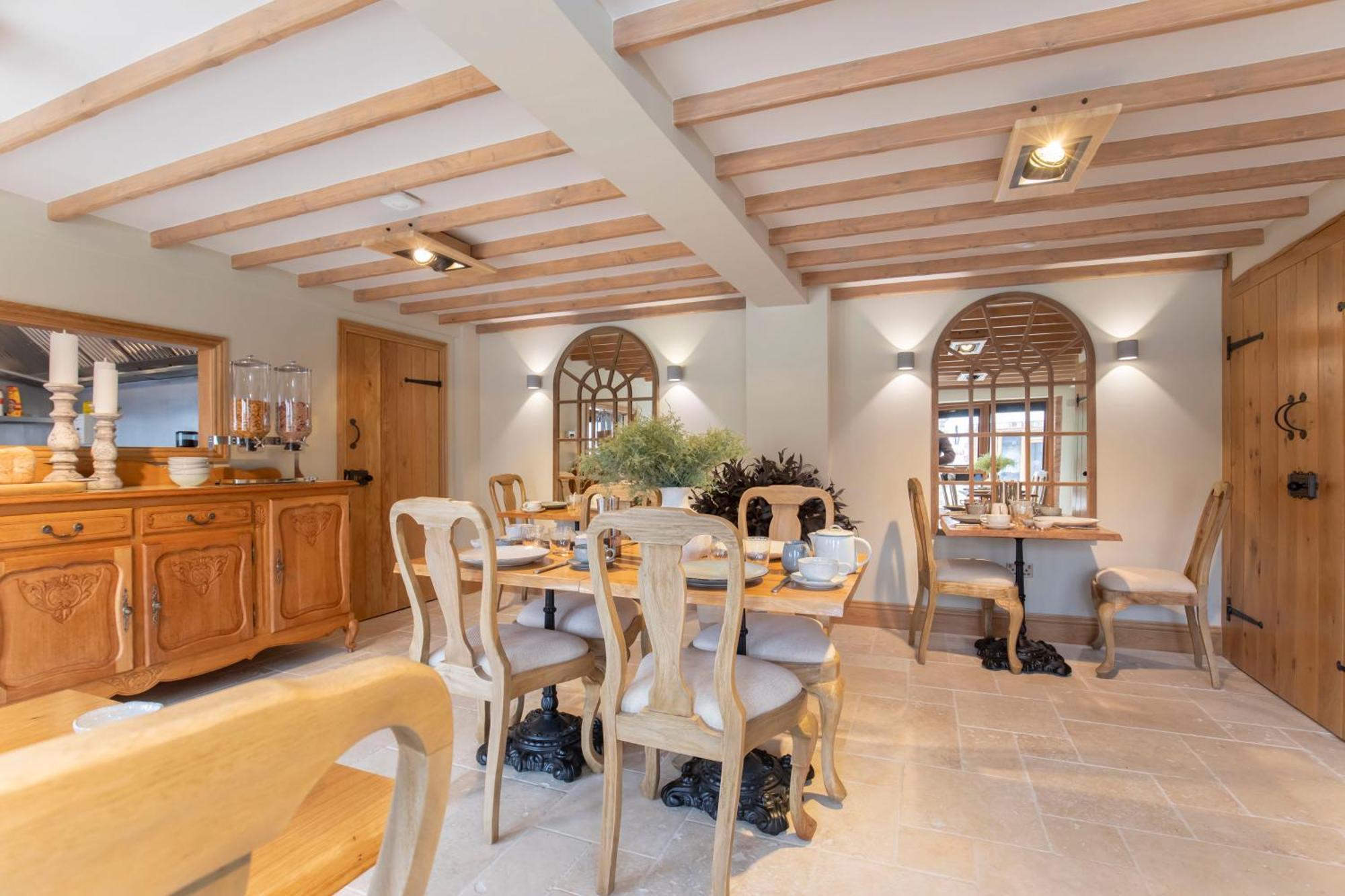 Shurdington Stable Lodge - Boutique Bed & Breakfast المظهر الخارجي الصورة