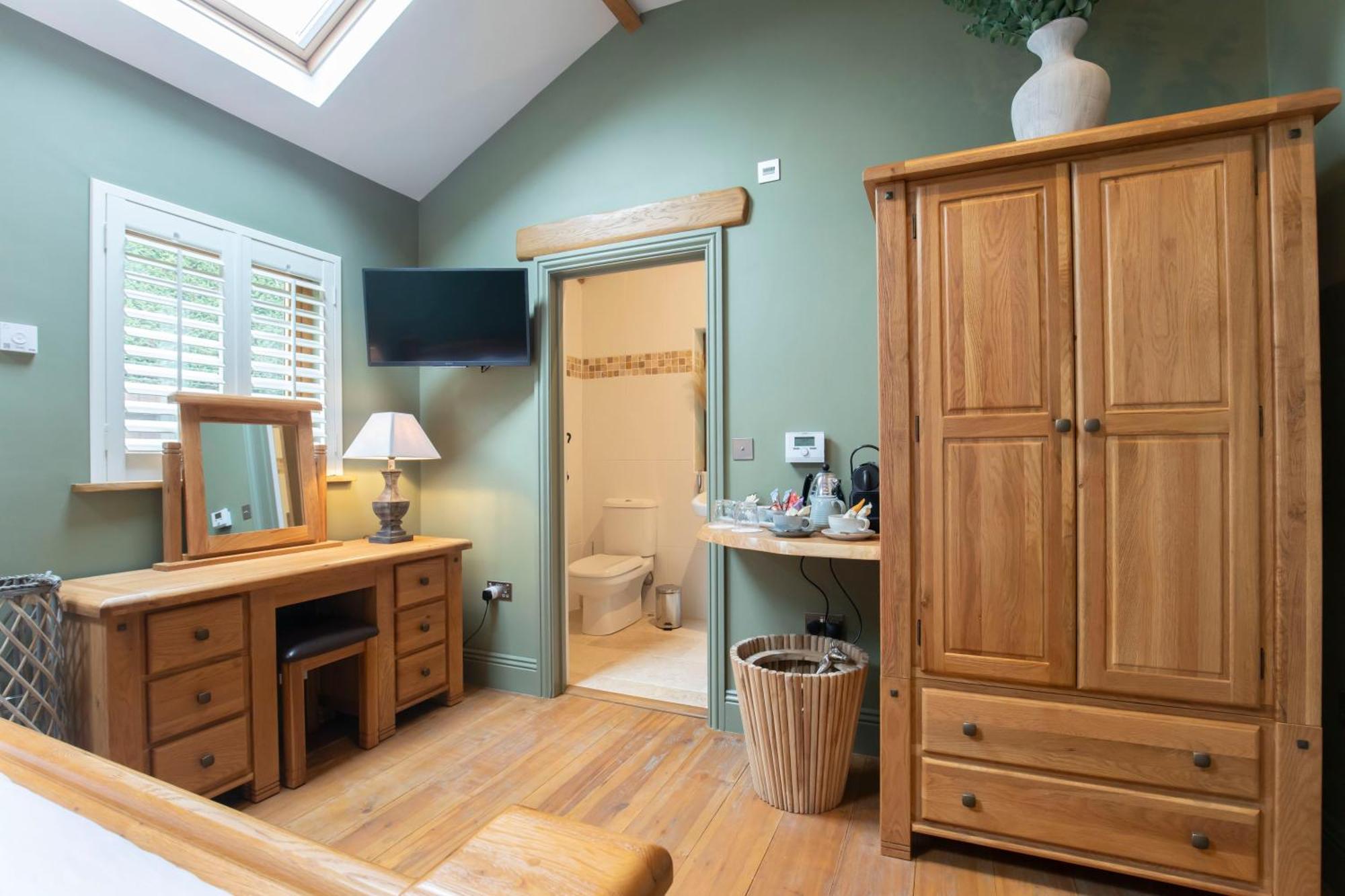 Shurdington Stable Lodge - Boutique Bed & Breakfast المظهر الخارجي الصورة