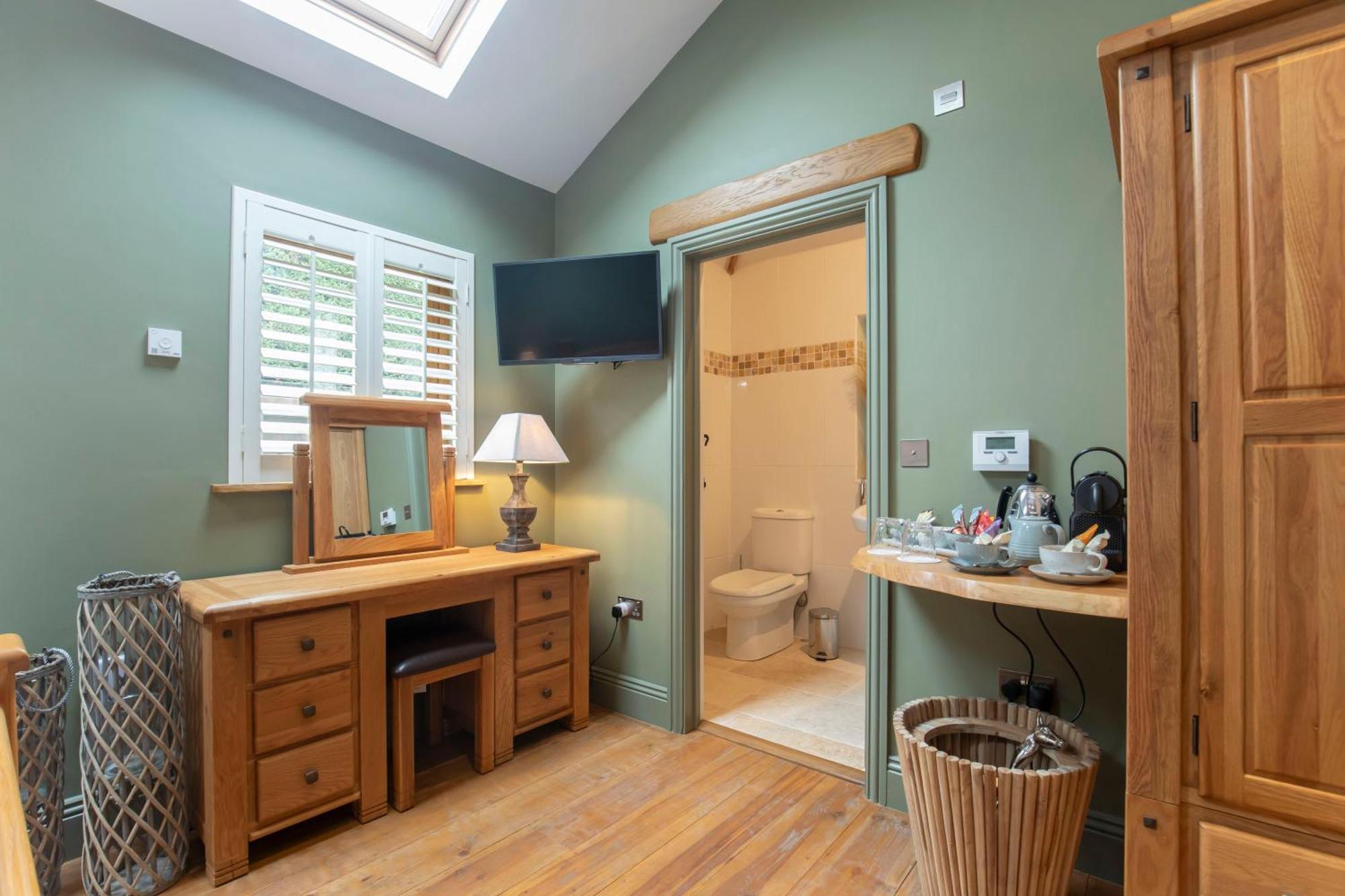 Shurdington Stable Lodge - Boutique Bed & Breakfast المظهر الخارجي الصورة