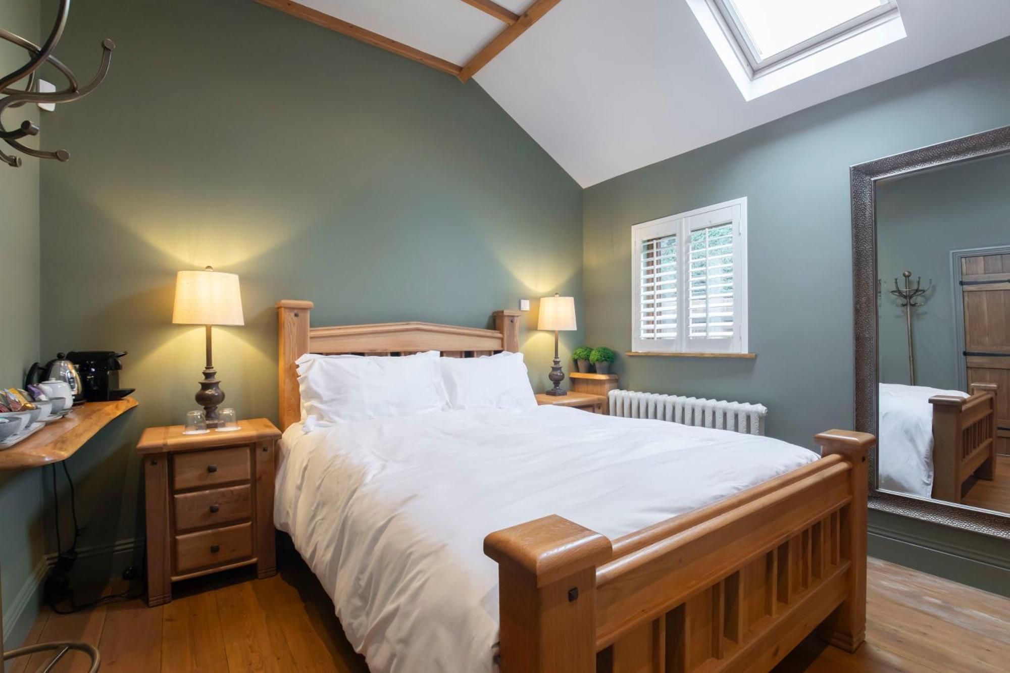 Shurdington Stable Lodge - Boutique Bed & Breakfast المظهر الخارجي الصورة