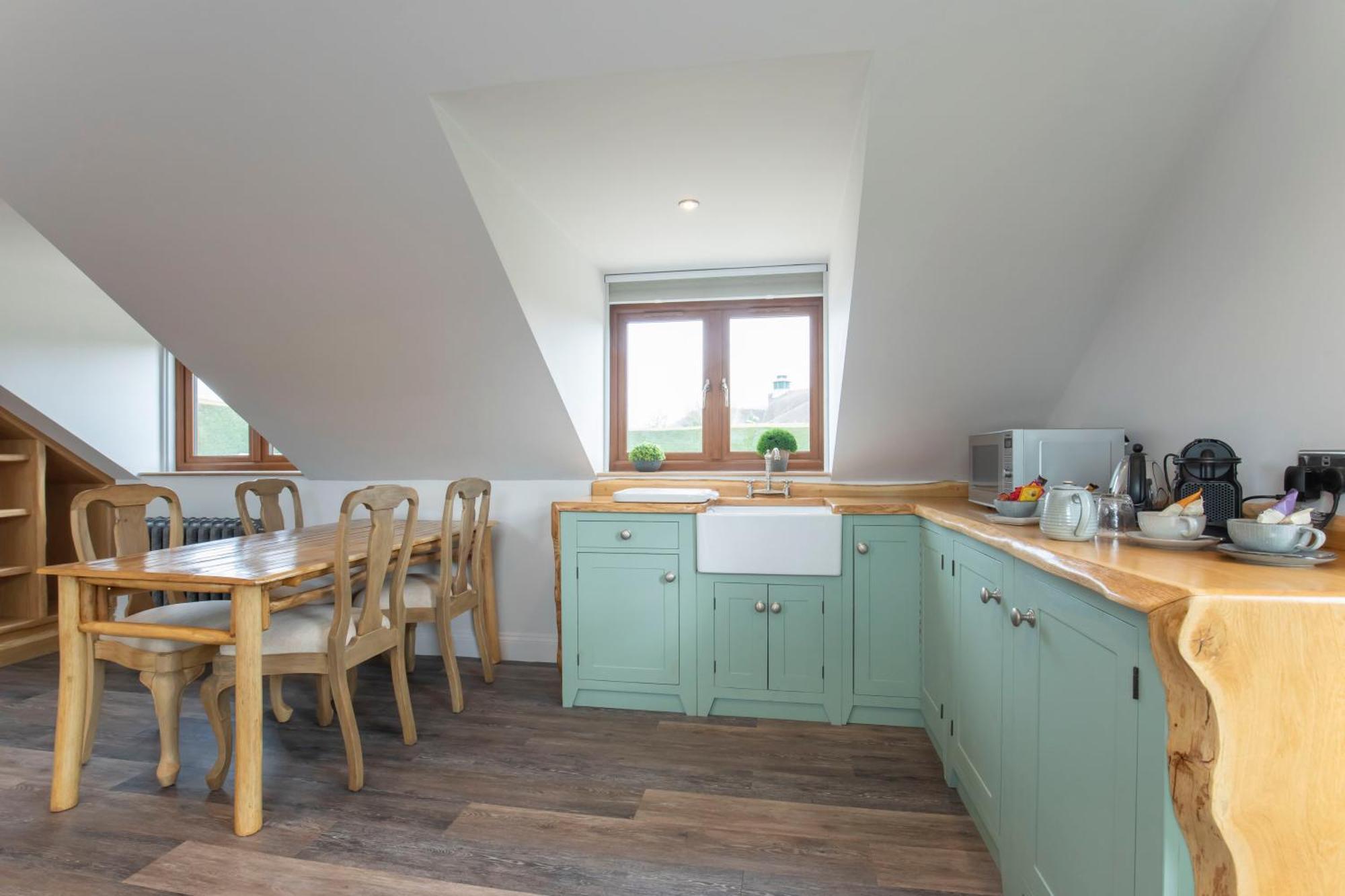 Shurdington Stable Lodge - Boutique Bed & Breakfast المظهر الخارجي الصورة