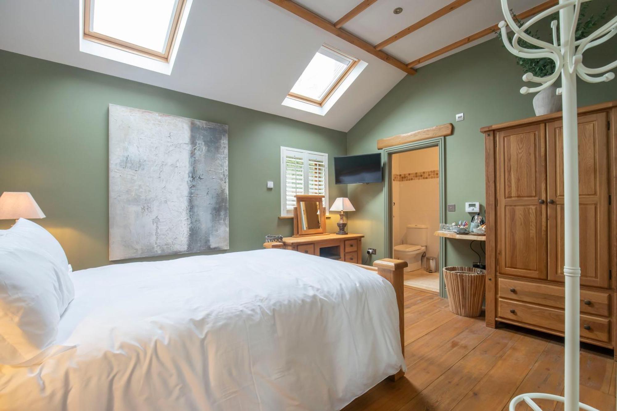 Shurdington Stable Lodge - Boutique Bed & Breakfast المظهر الخارجي الصورة
