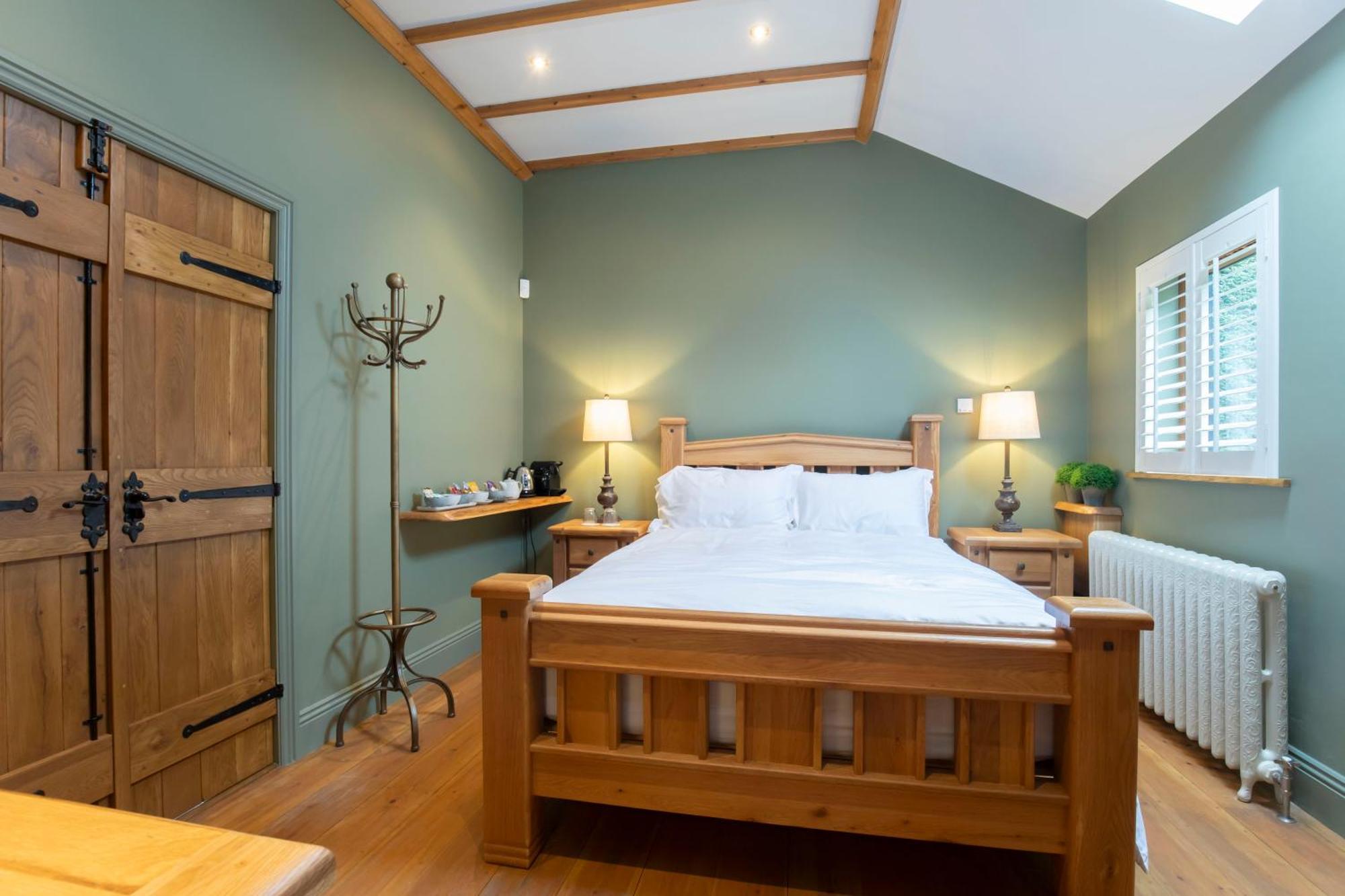 Shurdington Stable Lodge - Boutique Bed & Breakfast المظهر الخارجي الصورة