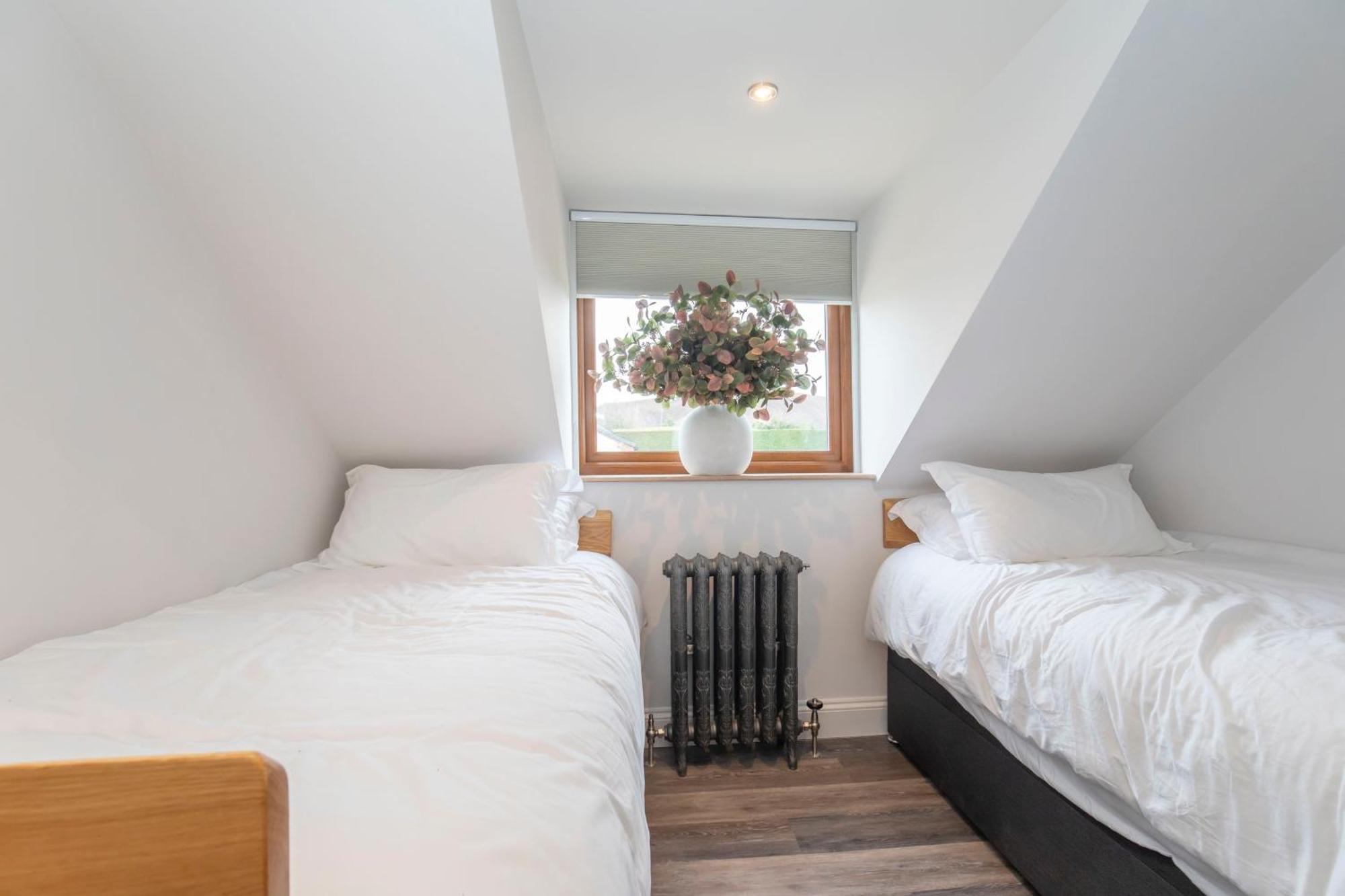Shurdington Stable Lodge - Boutique Bed & Breakfast المظهر الخارجي الصورة