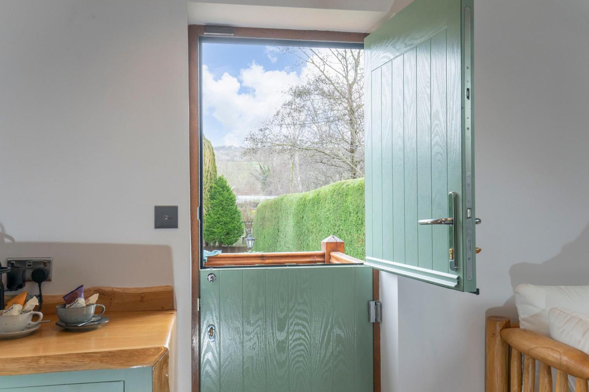 Shurdington Stable Lodge - Boutique Bed & Breakfast المظهر الخارجي الصورة